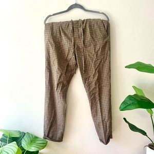 H&M-Tan and black styled trousers
